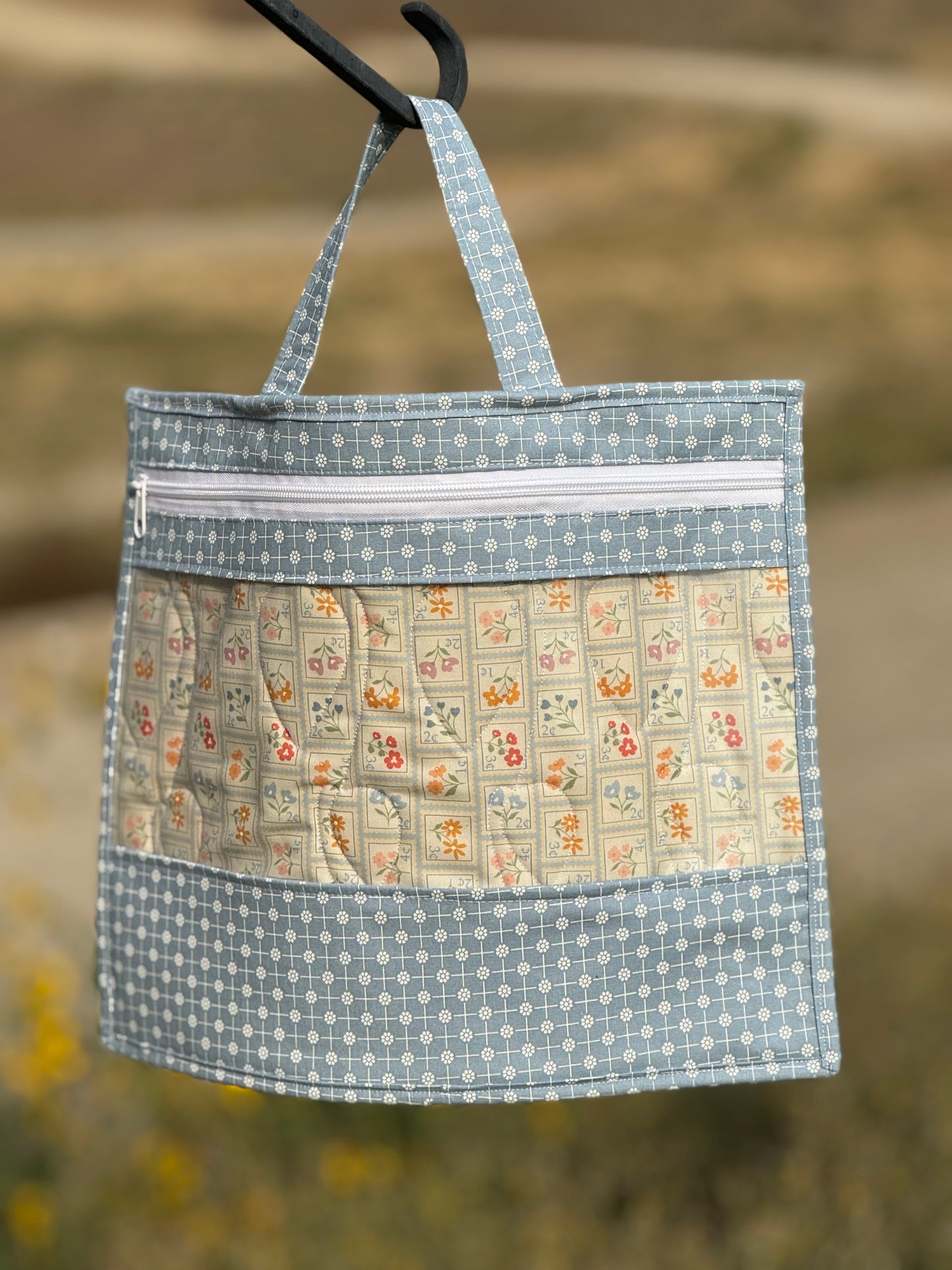 Multi-use Project Bag with Vinyl Front - Flower Stamps